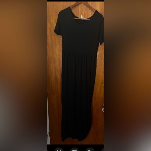 GRECERELLE Black Short Sleeve Dress Light Size Large - Picture 1 of 3